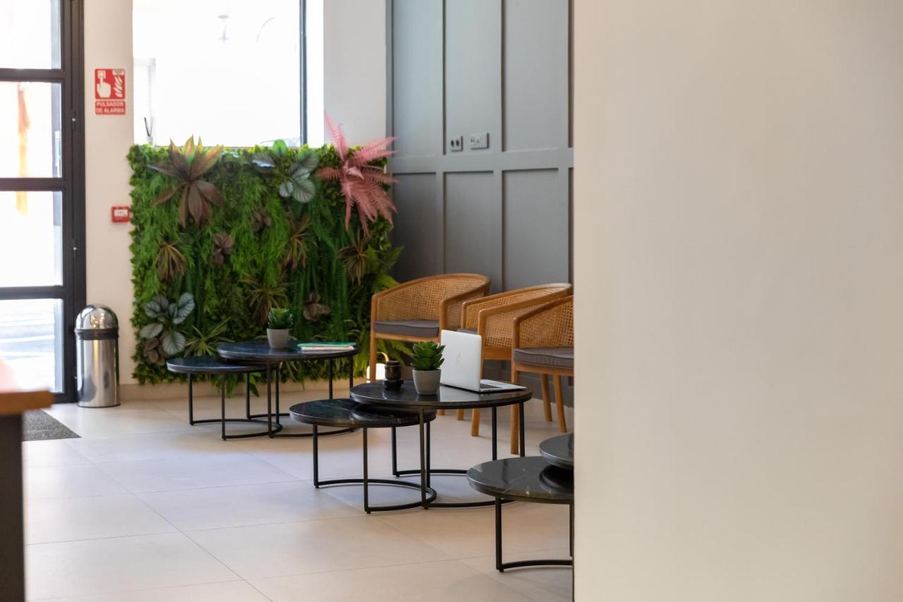 Alidreams Lola Center Apartamentos อาลิกันเต ภายนอก รูปภาพ